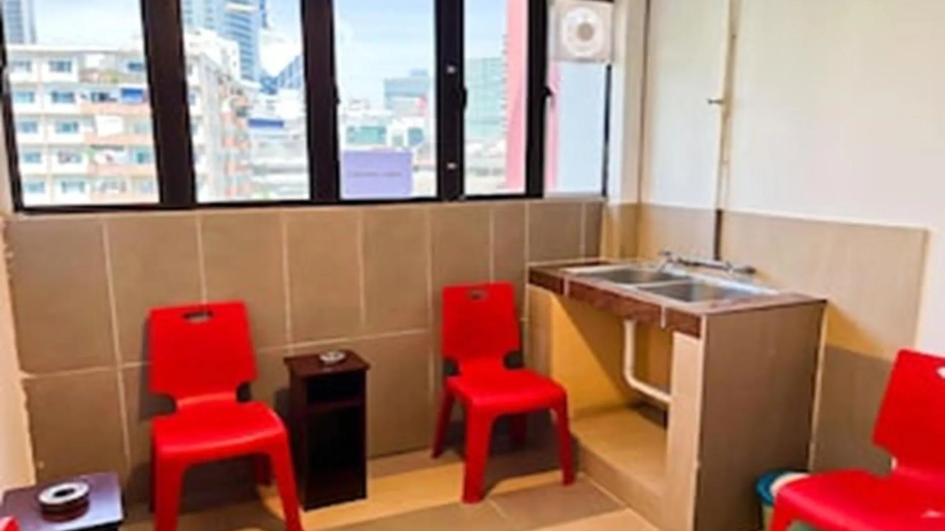 Super Oyo 90572 J Hotel Masjid India Kuala Lumpur