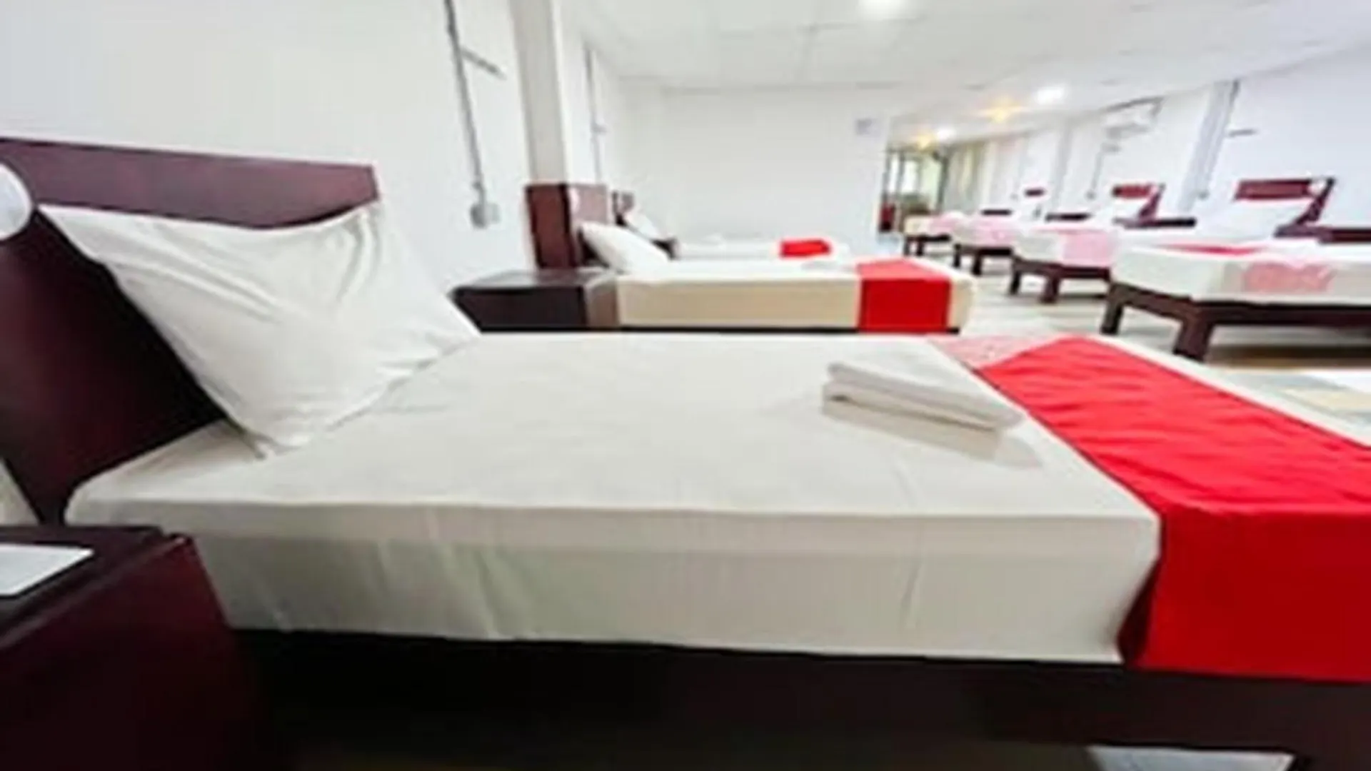 Super Oyo 90572 J Hotel Masjid India Kuala Lumpur