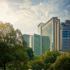 5* Отель Traders Hotel,