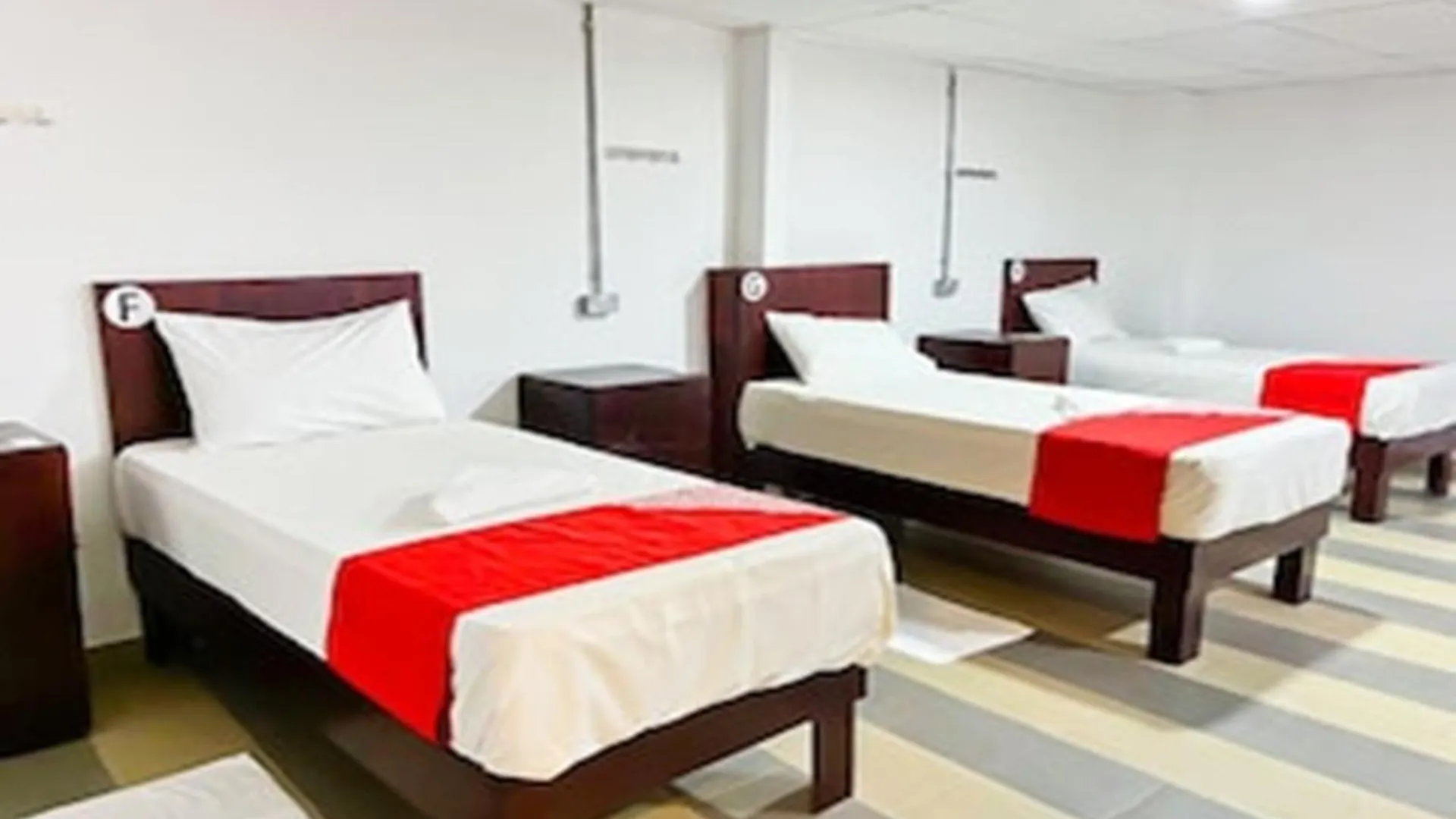 Super Oyo 90572 J Hotel Masjid India Куала-Лумпур Малайзия